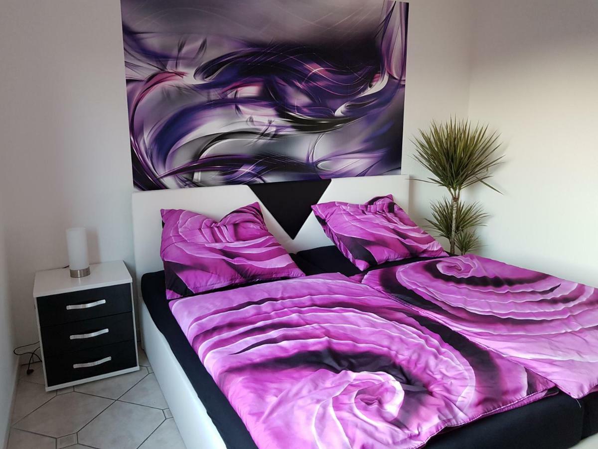 Ferienwohnung Tinas Beauty Некарщайнах Екстериор снимка